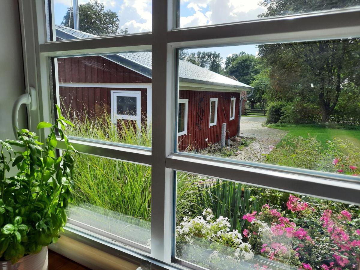 Idyllisches Schwedenhaus In Ruhiger Hanglage Oetzen Dış mekan fotoğraf